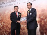 Ir Dr. Eddie Lam present souvenir to QBA2012 Honorary Advisor Hon. Prof. Patrick Lau, SBS, JP